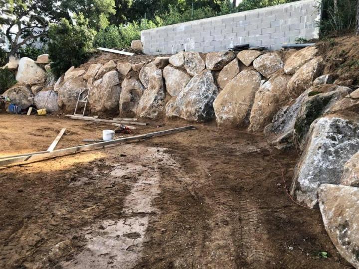 Travaux d'enrochement Sainte-Lucie de Porto-Vecchio